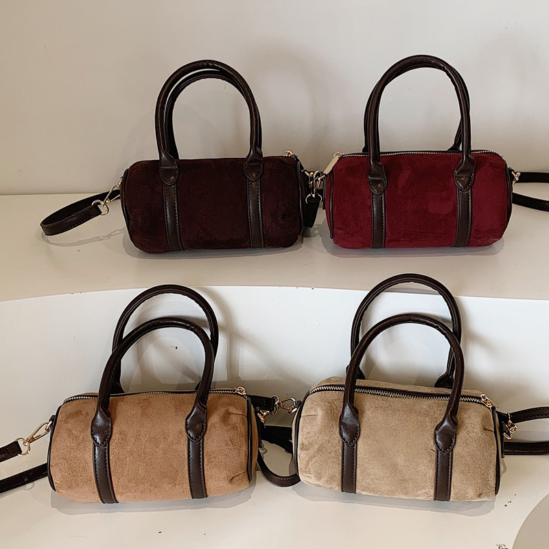 2025S Designer Women S Bag Matte New Cowhide Women S Boston Casual Hand Held Cylindrical Shoulder Style Crossbody Bag