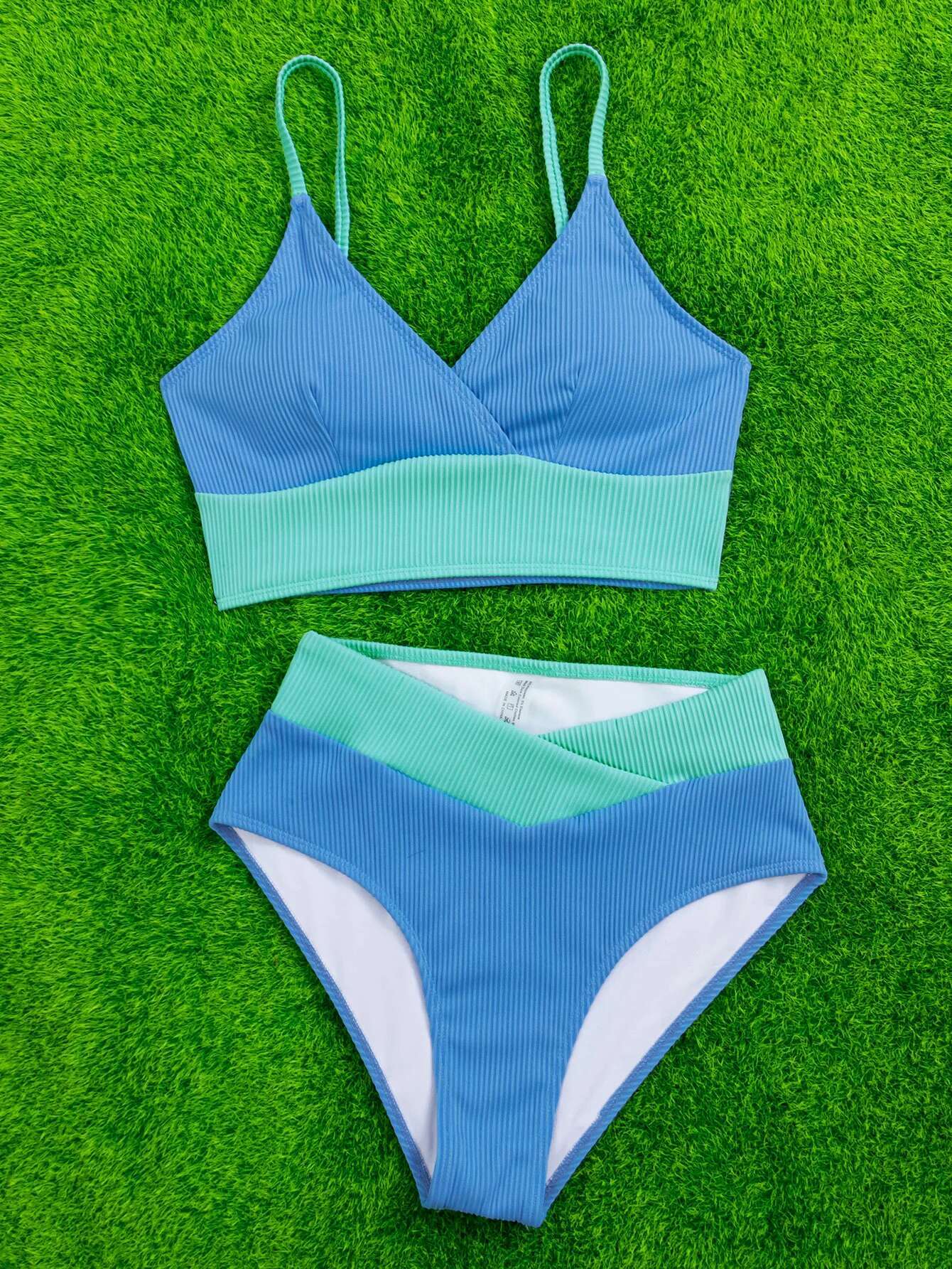 Dongdumaoyi Vintage Blue Gradient Bikini Set Women Sexy Halter V Neck Push Up High Waist Swimsuit Beach Bathing Suit Two Piece Swimwear
