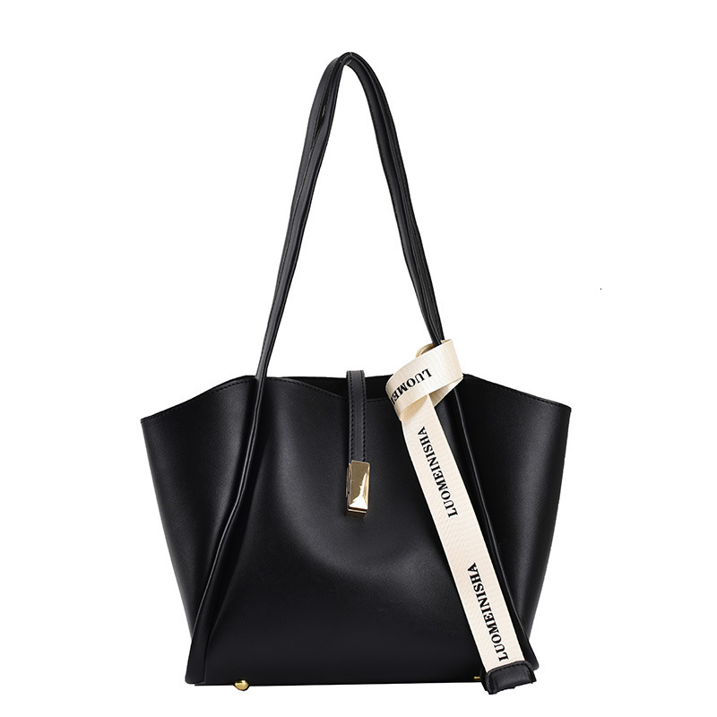 2025S Designer Women S Bag Capacity For Women New Trendy Simple Versatile Single Shoulder Large Texture Mother Child Classroom Commuter Tote Bag