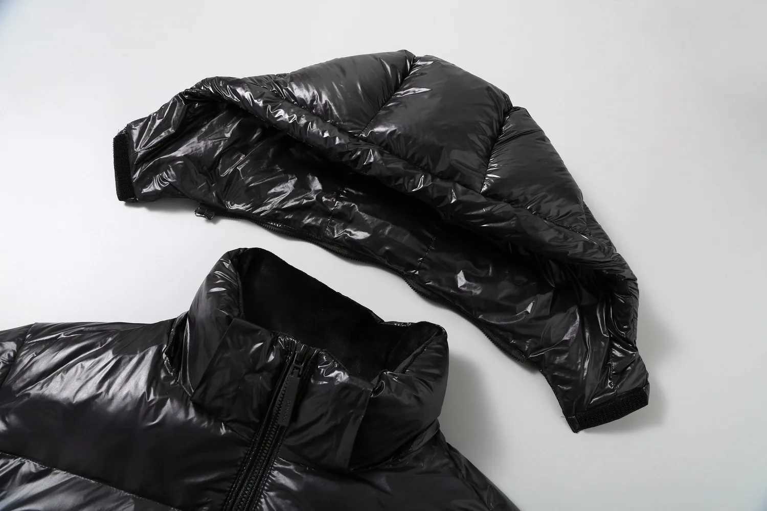 New Fashion Men Black Shiny Puff Jackets Down Coats Hooded Casual Down Jackets Quality Male Outdoor White Duck Down Warm JacketsT251107