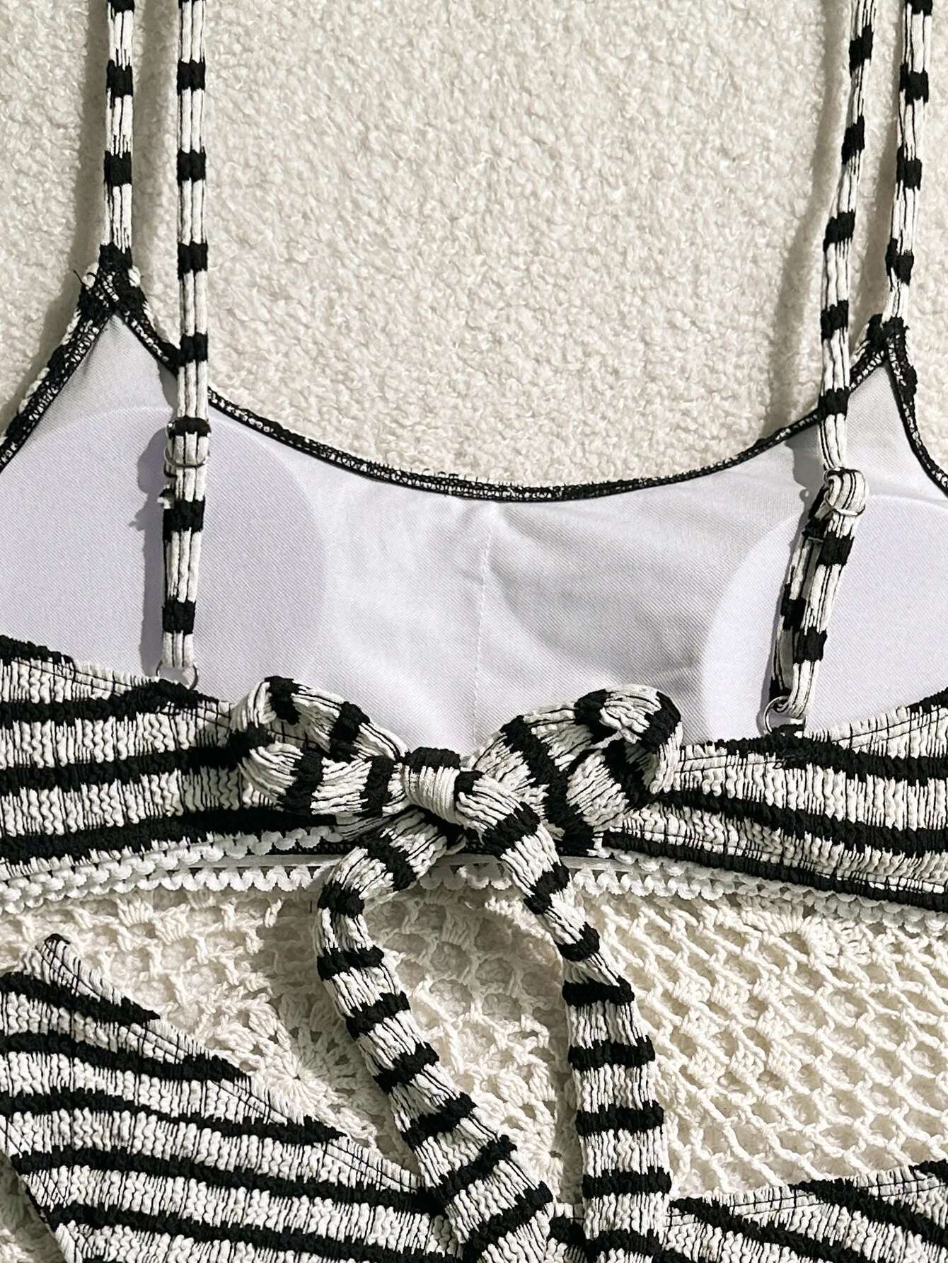 Dongdumaoyi Sexy Black Striped Bikinis Women Halter Pleate Push Up Micro Swimsuit Brazilian Beach Bathing Suit Holiday Thong Swimwear