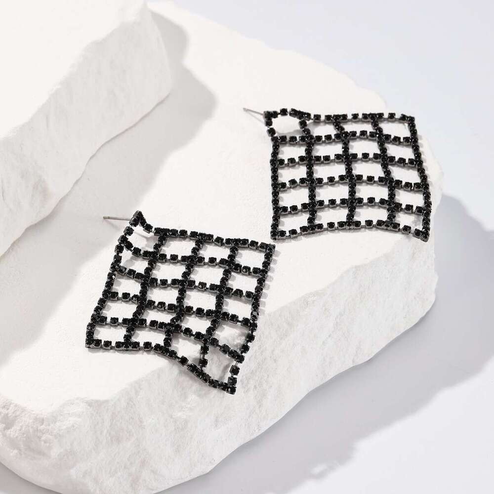 New Chinese style fashion versatile simple personality mesh copper claw chain stainless steel earrings