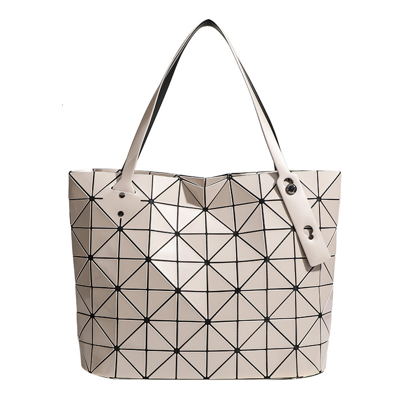 New Trendy Geometric Diamond Sequin Rock Versatile Large Capacity Commuter Handbag Shoulder Underarm Tote Bag