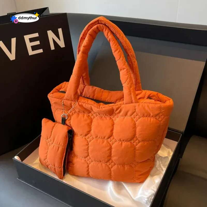 Fashion Quilted Embroidery Thread Handbag Lightweight Puffy Top-Handle Large Capacity Ladies Small Totes Bag with Mini Purse ddmythur
