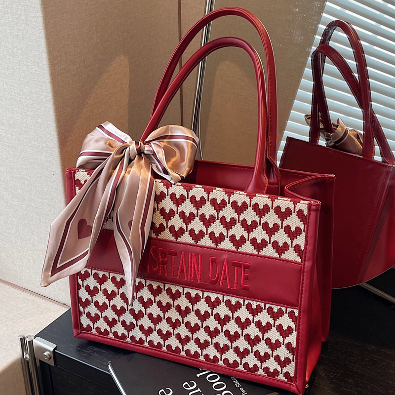 2025S Designer Women S Bag Red Bridal Large Capacity Diamond Grid Handheld Tote For Women New Fashionable Style Single Shoulder Crossbody Bag