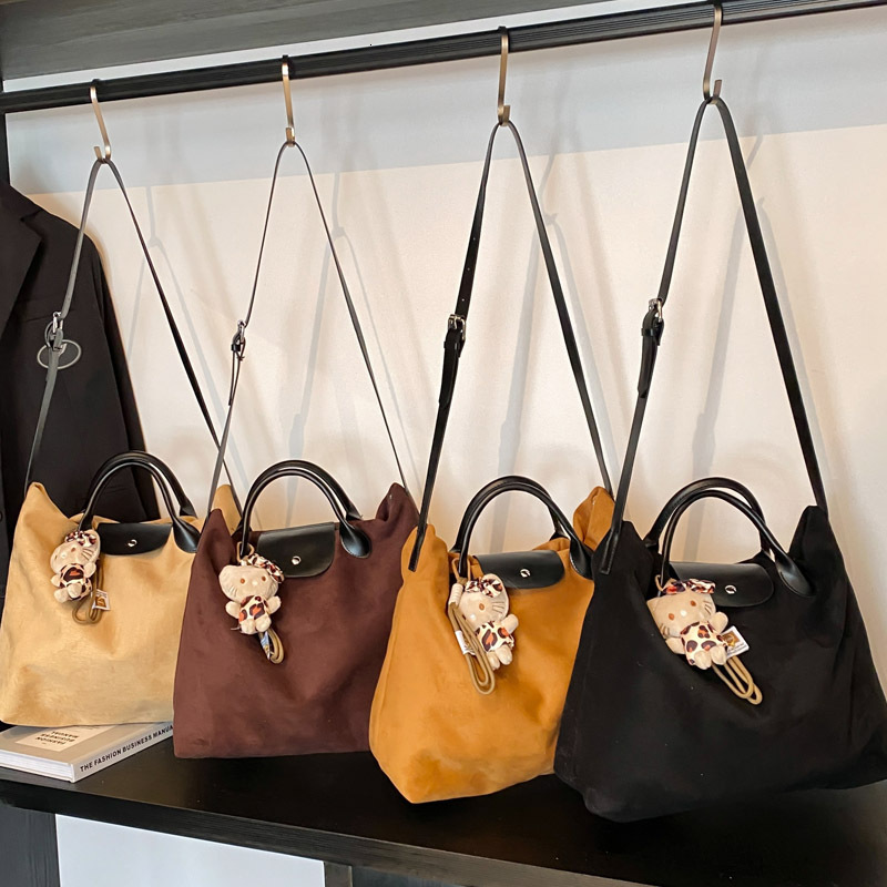 2025S Designer Women S Bag Handbag For Women Autumn Winter Large Capacity Suede New Crossbody Commuting Tote Bag