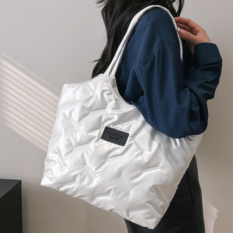 2025S Designer Women S Bag Large Capacity In Winter Cotton Jacket Short Trips Down One Shoulder Hand Held Tote Bag For Women