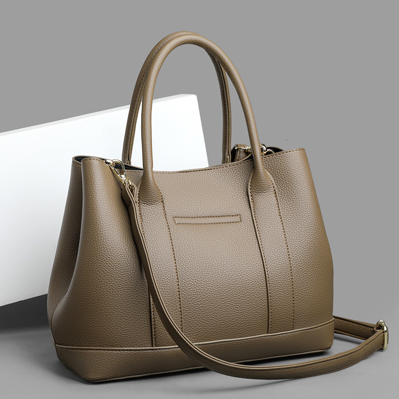 2025 New Handbag Women's Retro Fashion Large Capacity Tote Bag Middle-aged Mom Commuting Single Shoulder Crossbody Bag