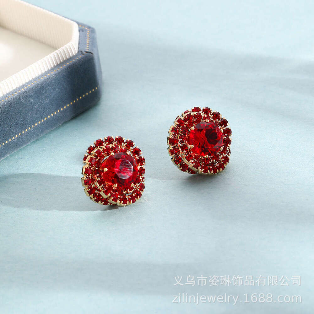 Earrings High grade Small fragrance Delicate small Zircon surround welding copper claw chain rhie earrings