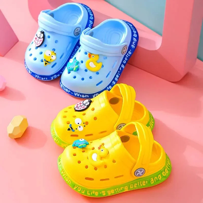 Summer childrens garden Clogs shoes for boys and girls beach sandals for children lightweight breathable cute cartoon slider baby slider 250402