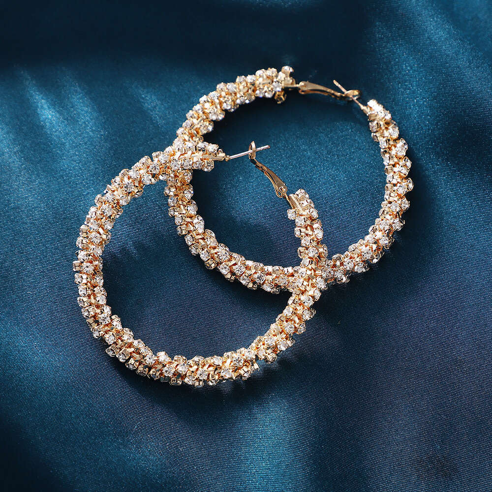 Fried Dough Twists Twisted Dia Set C-shaped Earrings