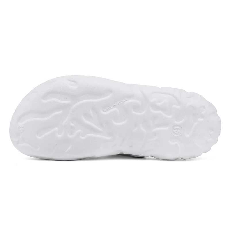 Mens Summer Slippers Thick soled Mens Clogs Sandals Hollow Breathable Flip Sandals Fashion Beach Slippers M250407