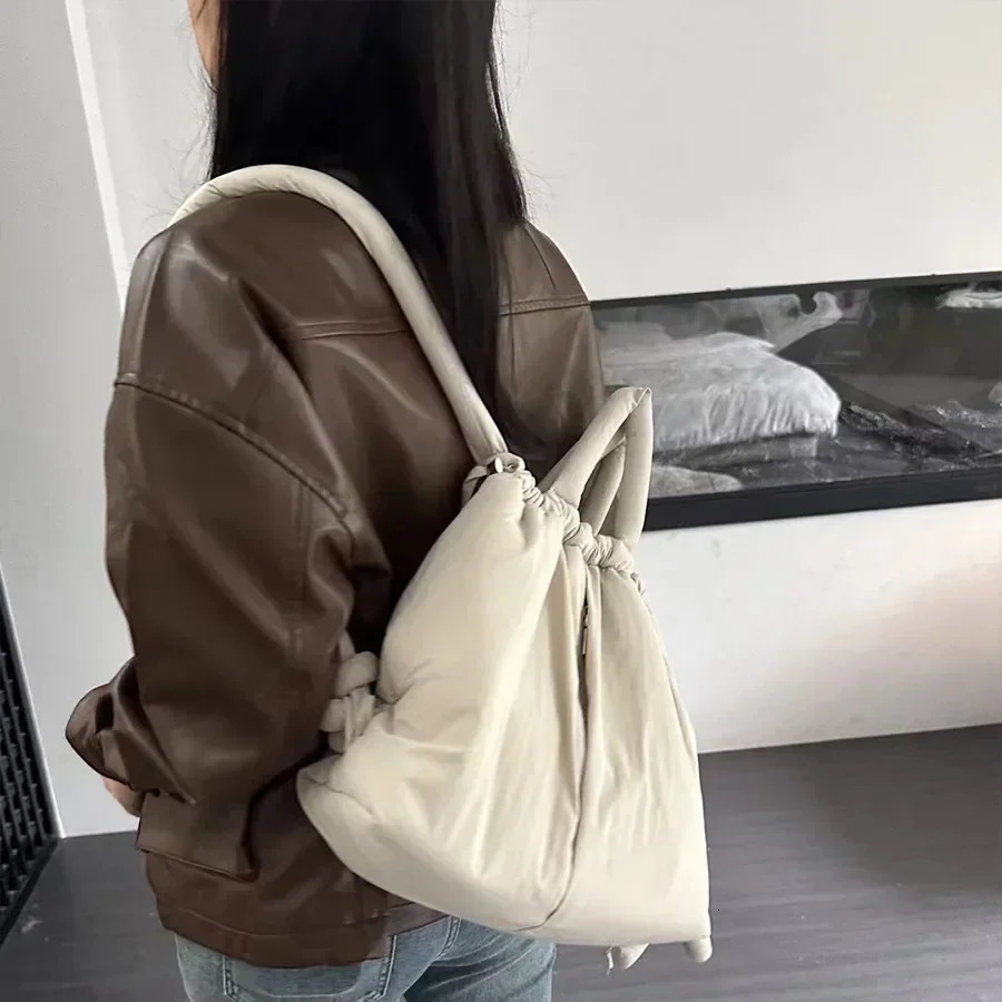 Casual Nylon Padded Tote Bag er Soft Puffer Women Shoulder Crossbody Bags Simple Vintage Large Capacity Handbags 2024250403