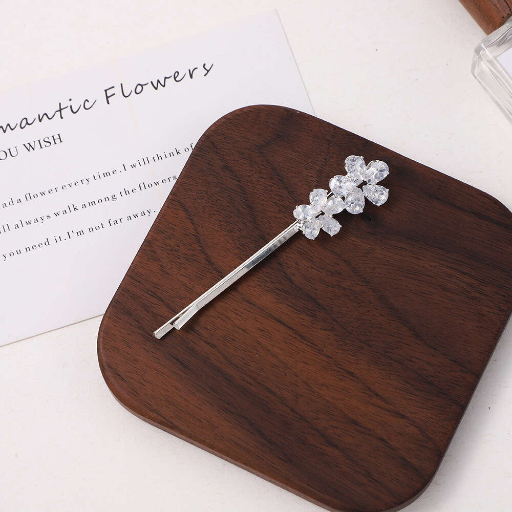 New Korean style fresh one letter clip diamond inlaid accessory headband with rose flowers and small hot fragrant hair hairpin