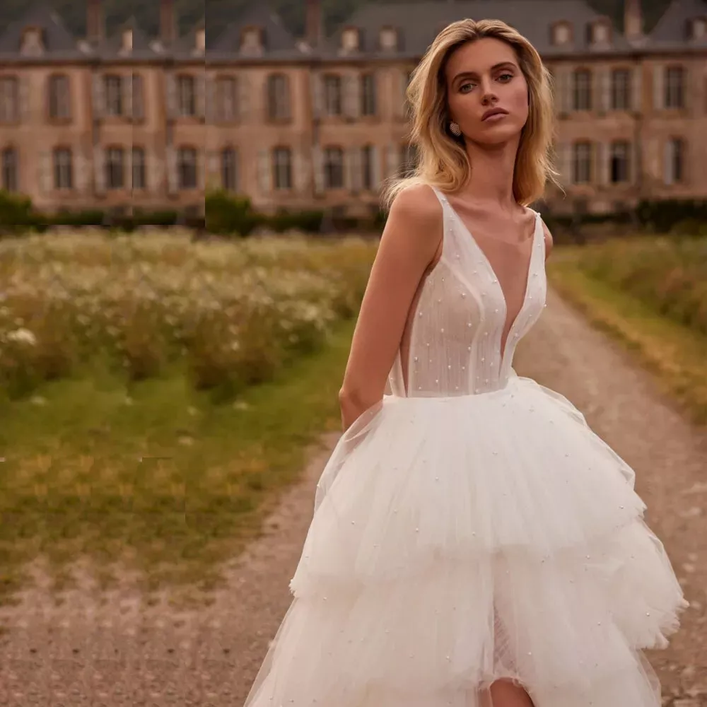 Ivory Side Slit A-Line Tulle Wedding Dress with Pearl Beaded Sleeveless V-Neck for Beach & Garden Weddings 2025 Tiered Boho Bride Dresses