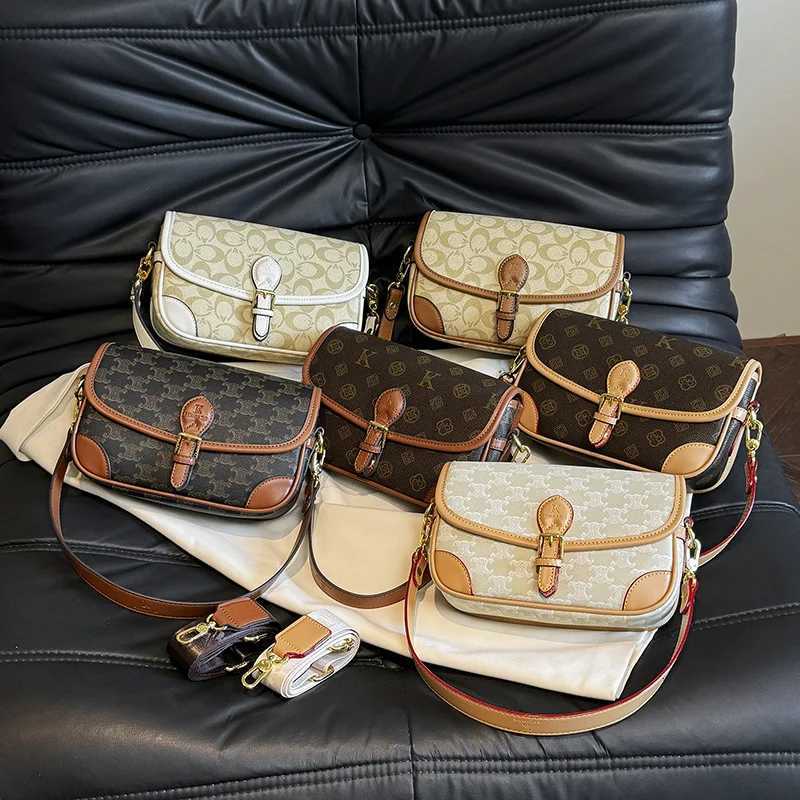 Vintage printed nurse bag womens 2025 new textured commuter baguette bag single shoulder messenger womens bagW251107