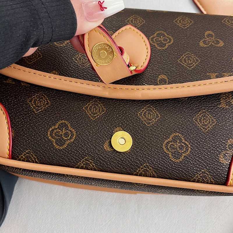 Premium Designer Womens Crossbody Bag Leather Shoulder Handbag Elegant Tote Purse Classic Ladies ChicW251106