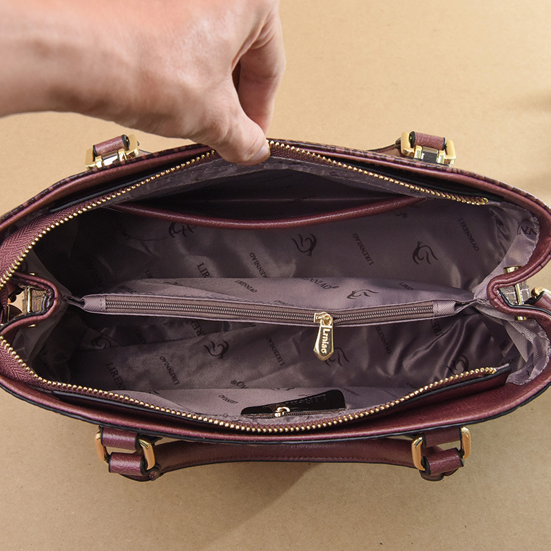 Alligator Design Bag Women's Retro Fashion Large Capacity Tote Bag Commuter Middle-aged Crossbody Shoulder Bag