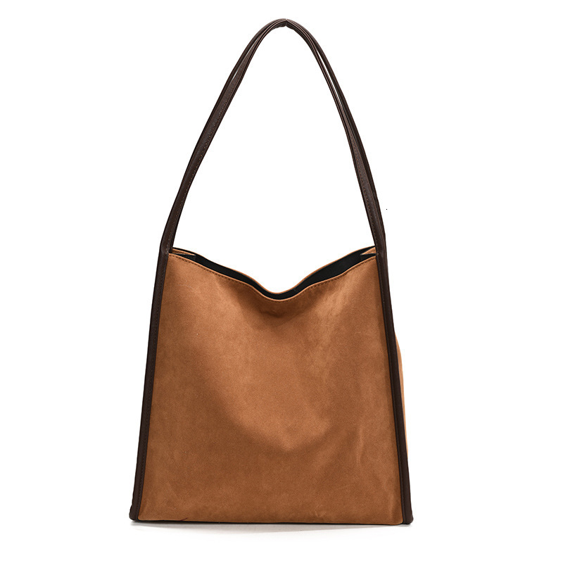 2025S Designer Women S Bag Large Capacity For Women New Fashionable Versatile High End Feeling Bucket Commuter Shoulder Bag