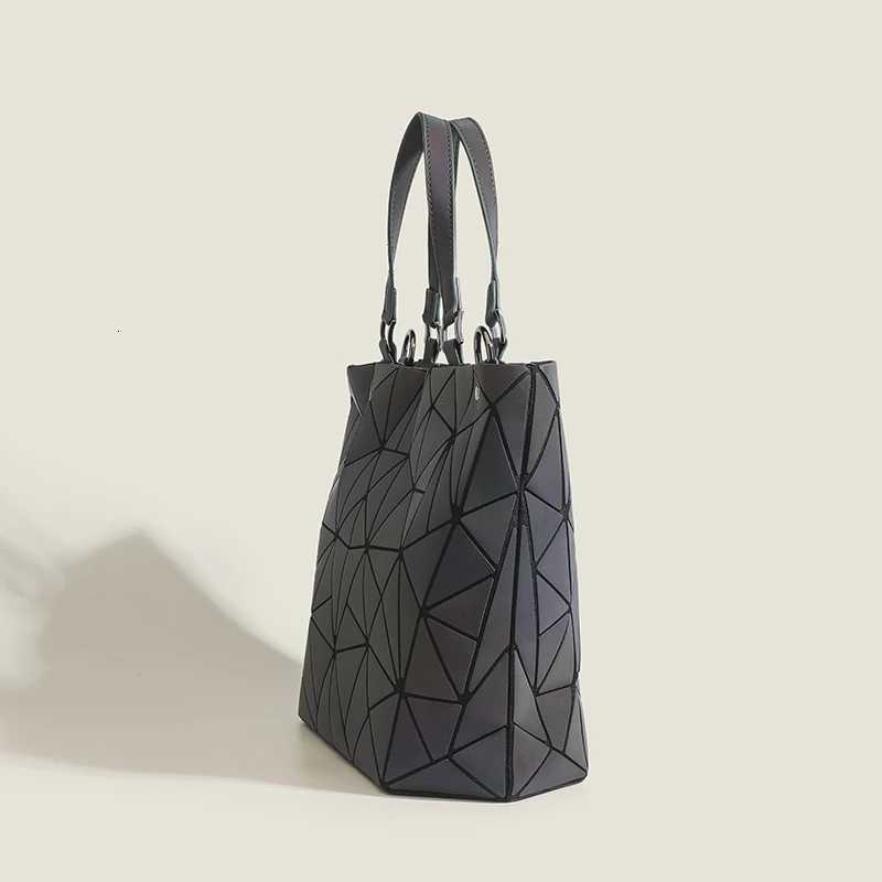 JIOMAY Luxury Womens Tote Bag Personalized Beach Handbag Designer High Quality Travel Shoulder Bag with Long StrapW251106