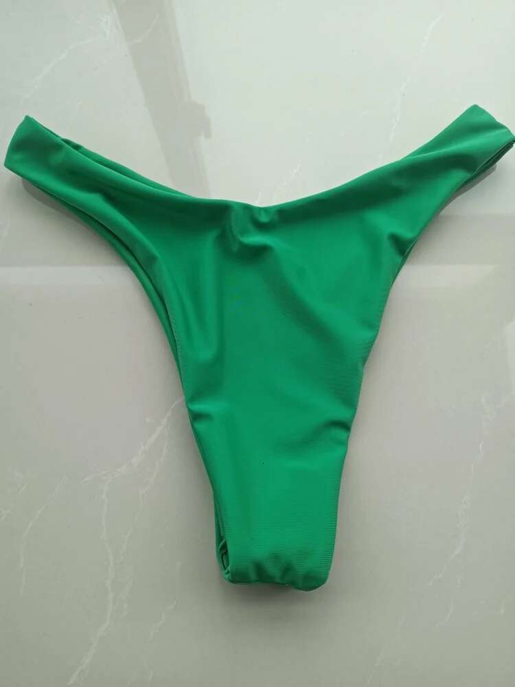 Dongdumaoyi Sexy Green Contrast Bikini Set Women Luxury Diamond Bandage Cross Push Up Micro Swimsuit Beach Bathing Suit Thong Swimwear