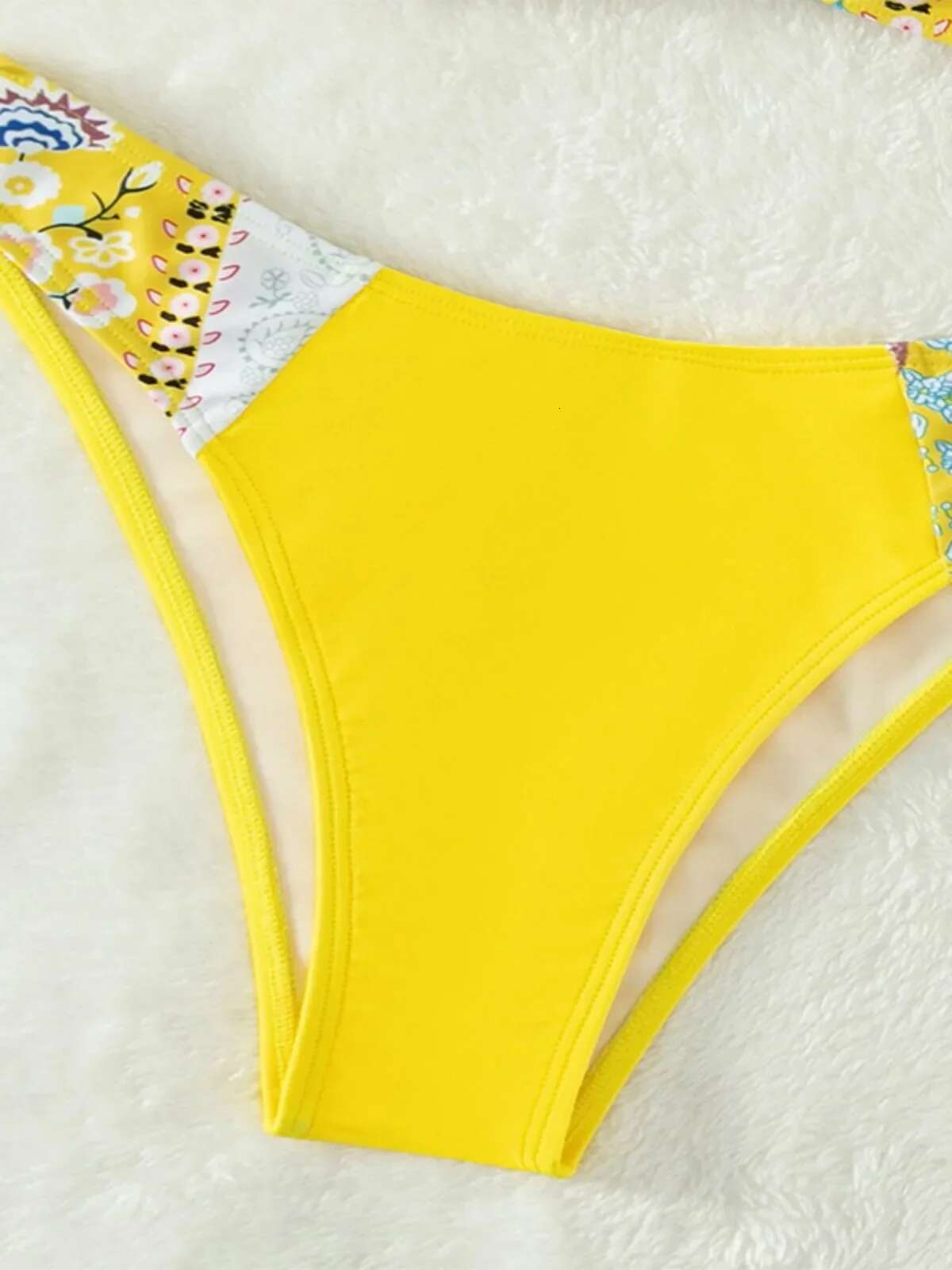 Dongdumaoyi Sexy Flower Print Two Piece Swimsuit Set Triangle Bra Suspender Backless Bikini Beach Vacation Lace Up Swimwear New