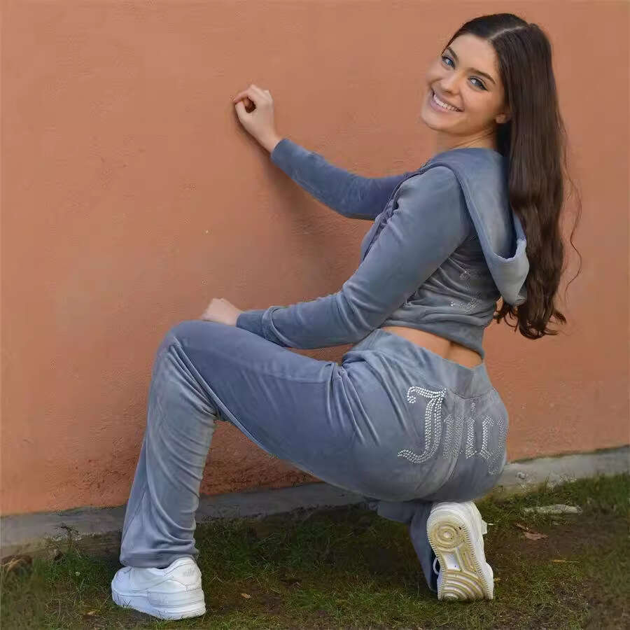 2025 Autumn Winter New Arrival Fashion Rhinestone Korean Velvet Sports Casual Two-Piece Set