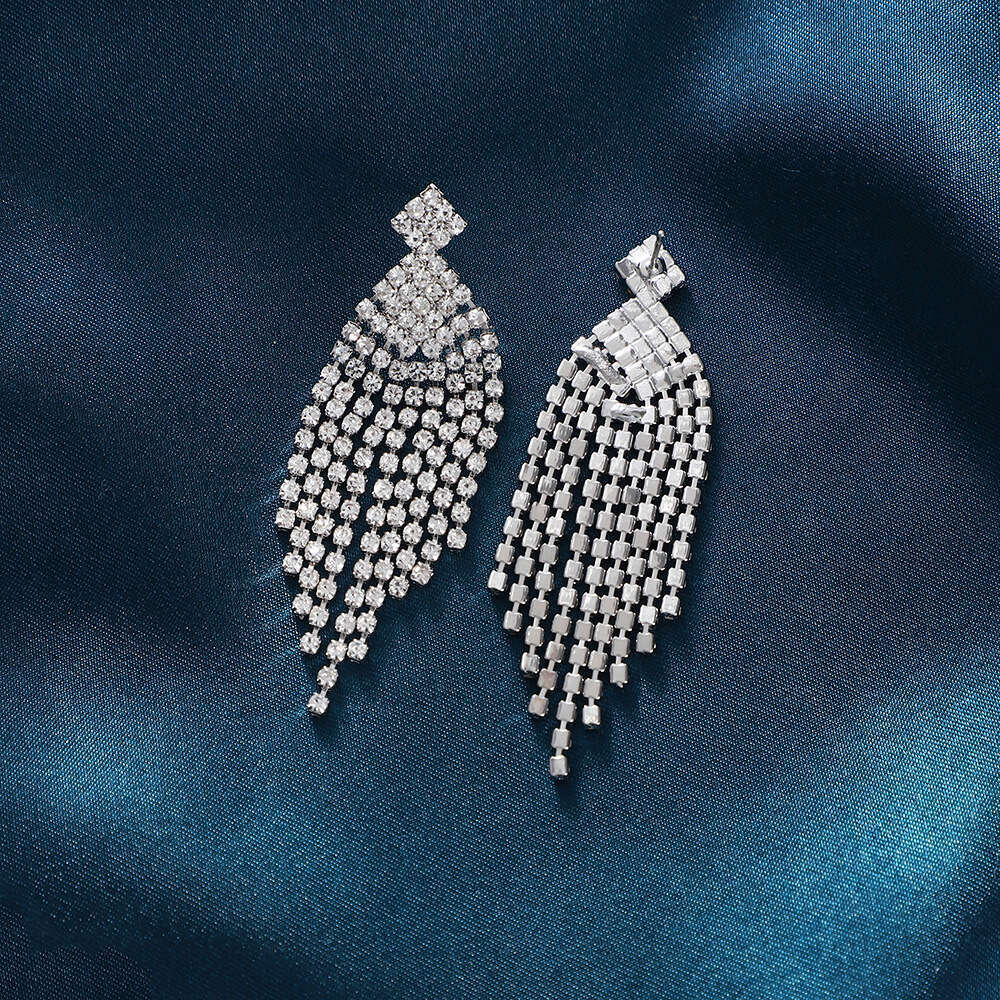 Full fashionable hot exaggerated dia arrangement earrings, hip-hop style and personalized earrings