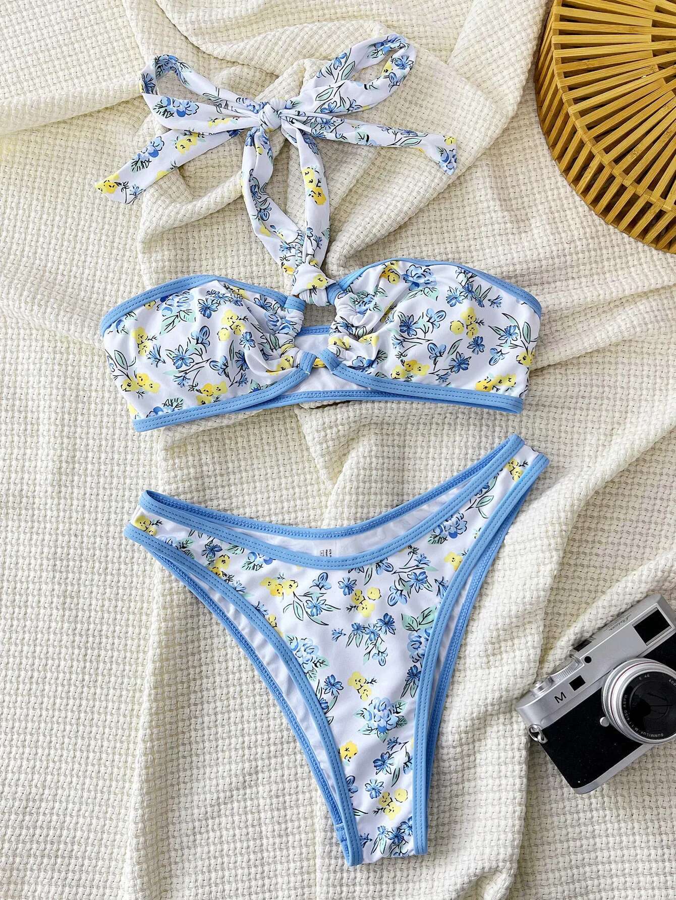 Dongdumaoyi Sexy Blue Floral Print Bikini Set Women Halter Ring Link Pleate Push Up High Waist Swimsuit Bathing Suit Two Piece Swimwear
