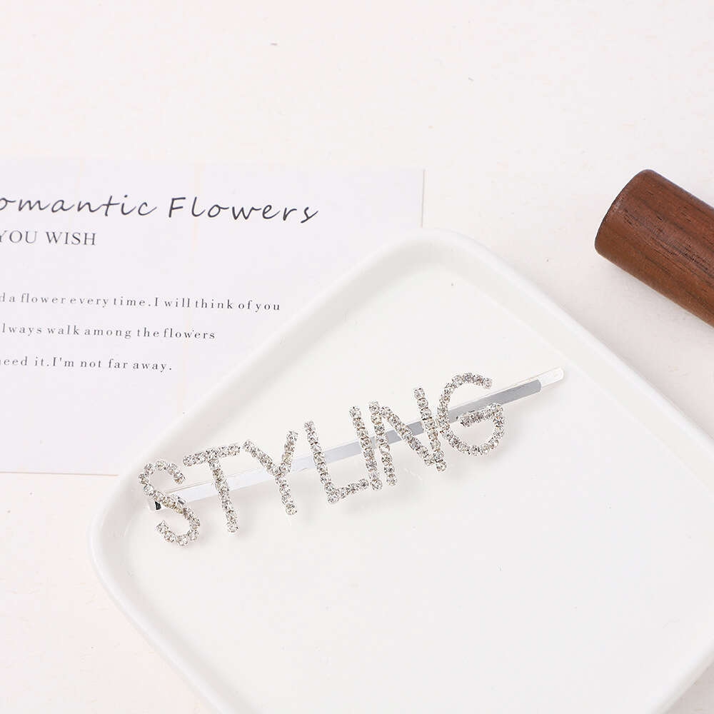 Japanese and Korean girl fresh water one sparkling hot diamond, adult simple letter clip, hair accessory
