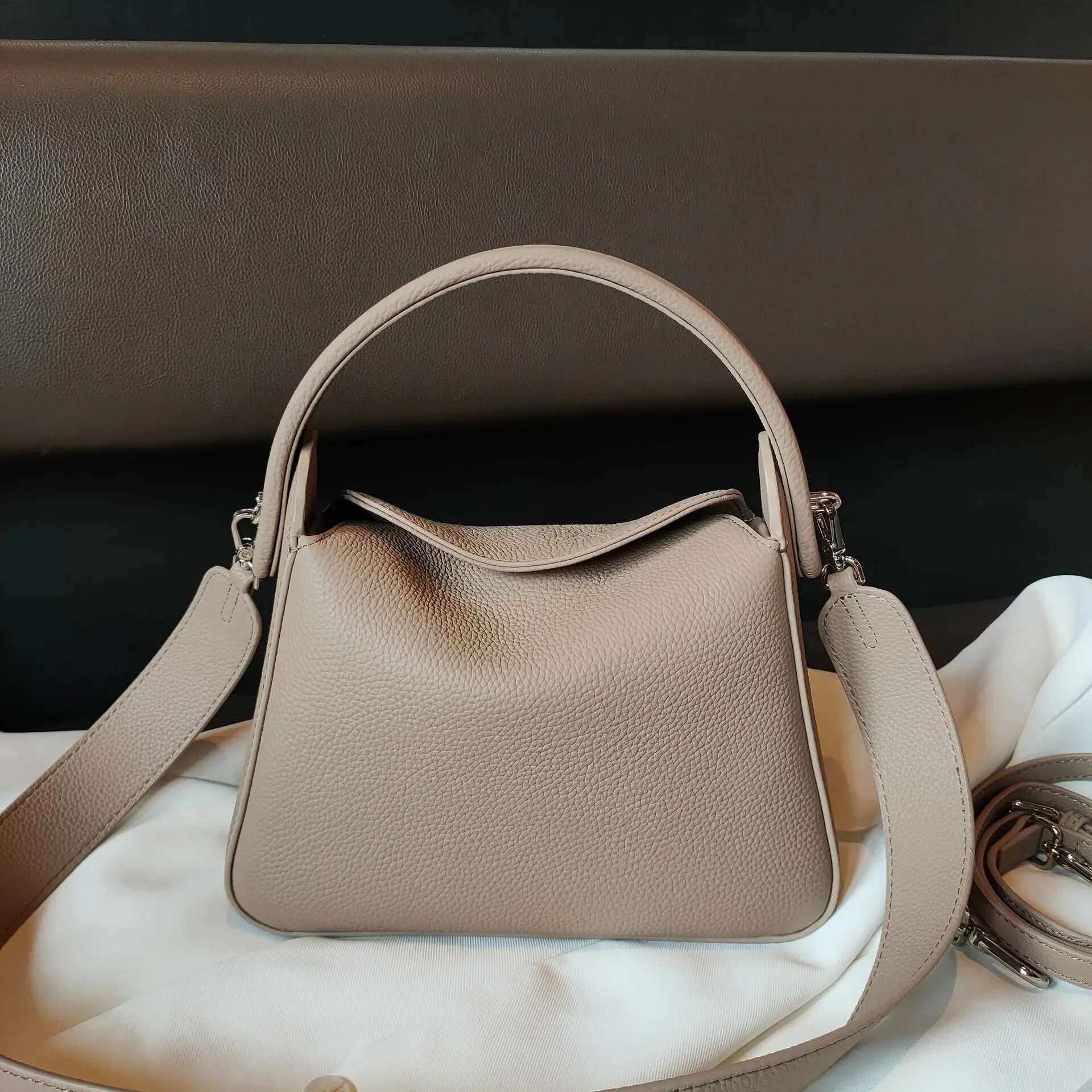 Genuine Women's Bag With Large Capacity And Unique Cigarette Box Design Made Of Soft Leather One Shoulder Crossbody