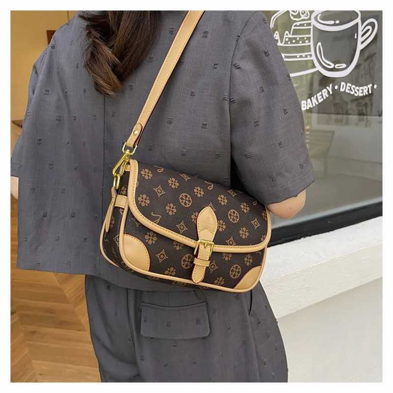 Upscale-chic 2025 New Ladies Luxury Brand Leather Crossbody Bag Famous Designer Vintage Popular ClassicW251107