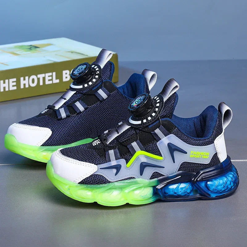 Childrens running shoes spring and summer 24 mesh breathable rotating buckle boys and girls elementary school students sports shoes 250403