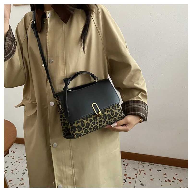 Classic Leather Messenger Bag Handbag For Women Crossbody Bag Shoulder Bag Tote Bag By Luxury Brand DesignerW251107