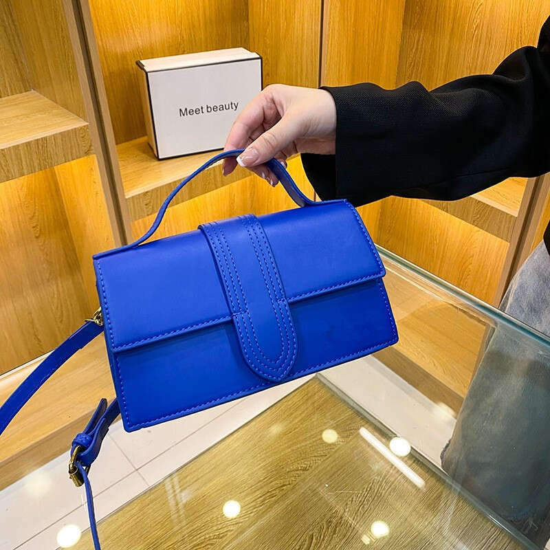 Designer bag 2025 high-end sense, niche western-style small square letter women's bag, single shoulder crossbody handbag, handbag temperament, ve