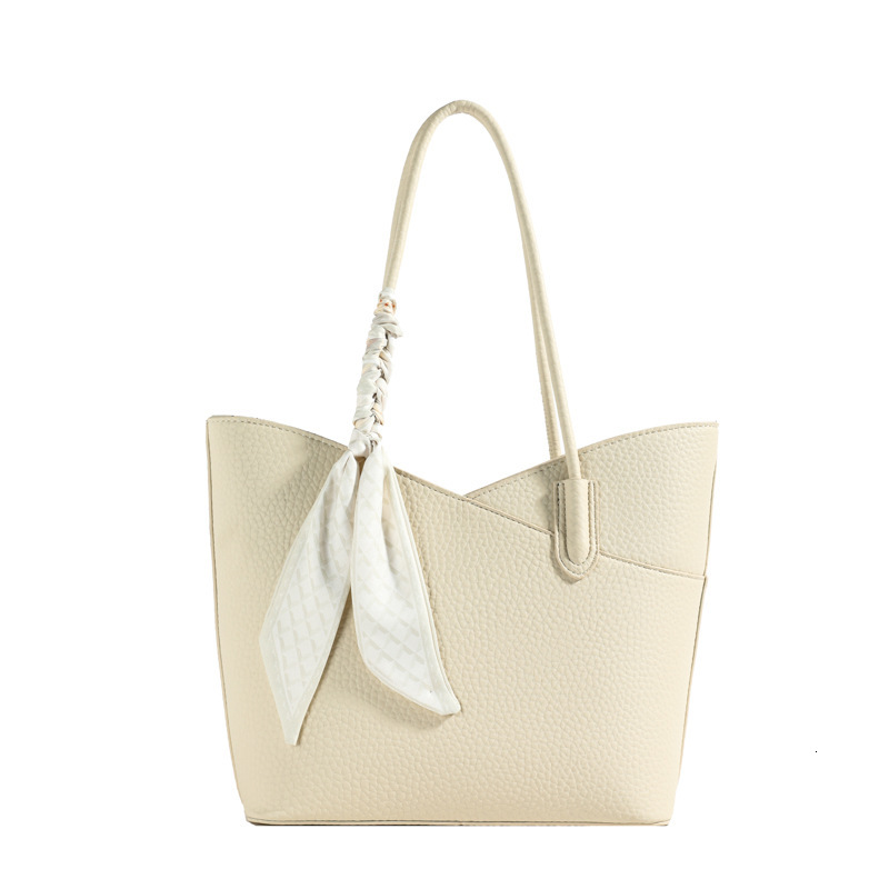 2025S Designer Women S Bag Simple Versatile Large Capacity For Women New Autumn And Winter Fashion Bucket Bag Niche Commuting Shoulder Bag