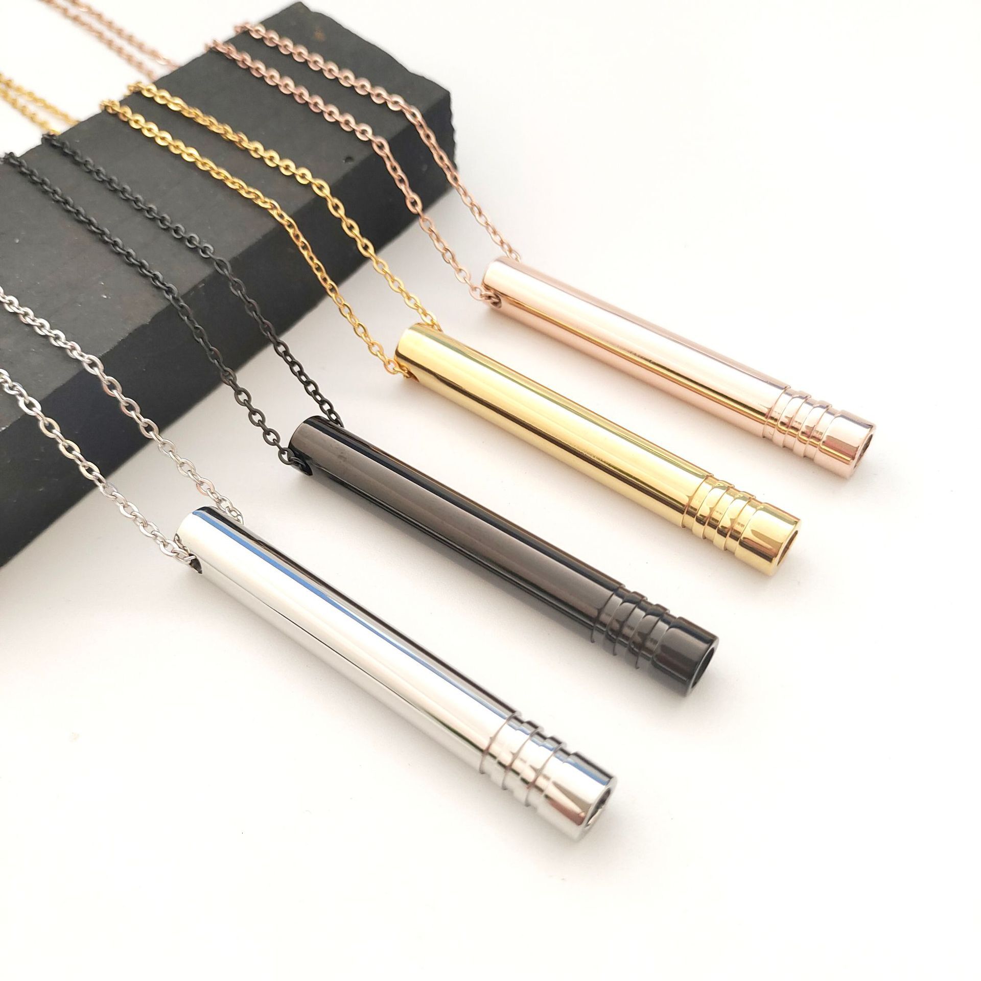 Breathing necklace made of stainless steel, vacuum plated pendant for decompression, calming meditation, relaxation, and anxiety relief