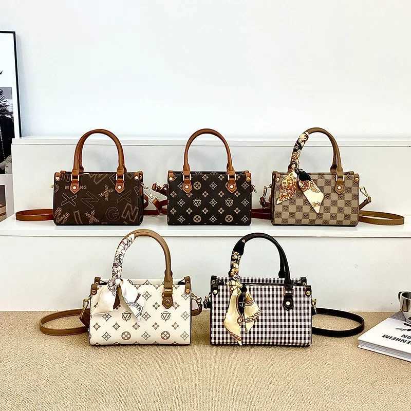 2025 New Womens Premium Handbags - Fashion Silk Scarf Printed Shoulder/Crossbody Portable HandbagsW251106