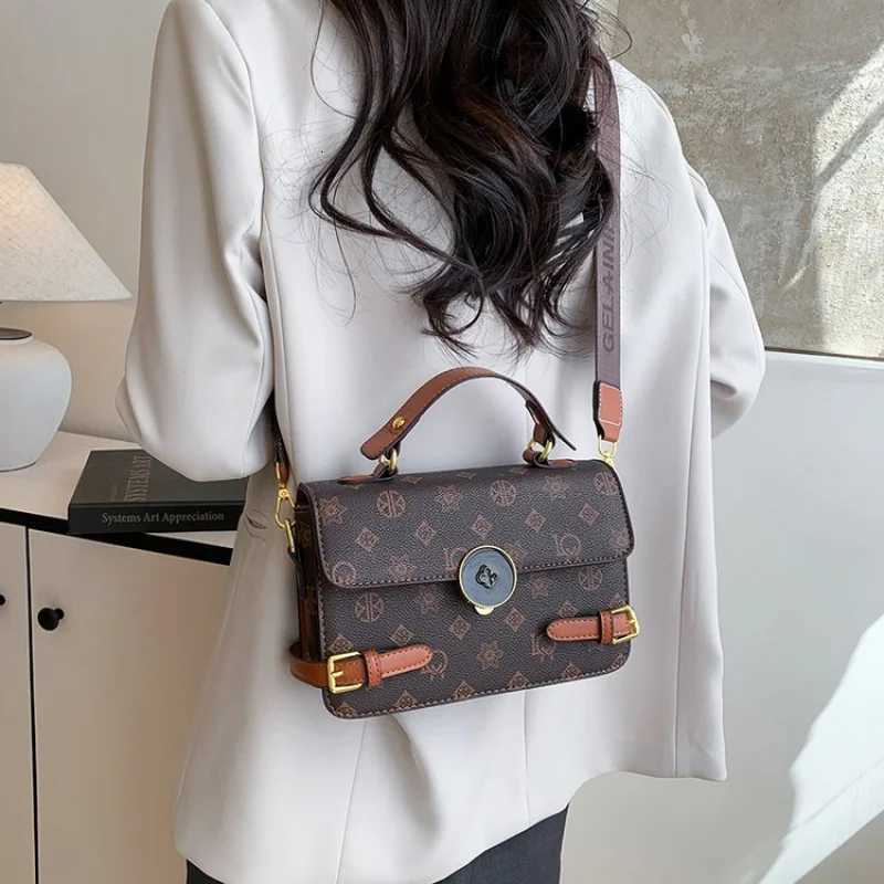 Elegant Ladies Handbag Premium Leather Tote Bag By Famous Designer - Classic Luxury Shoulder StyleW251106