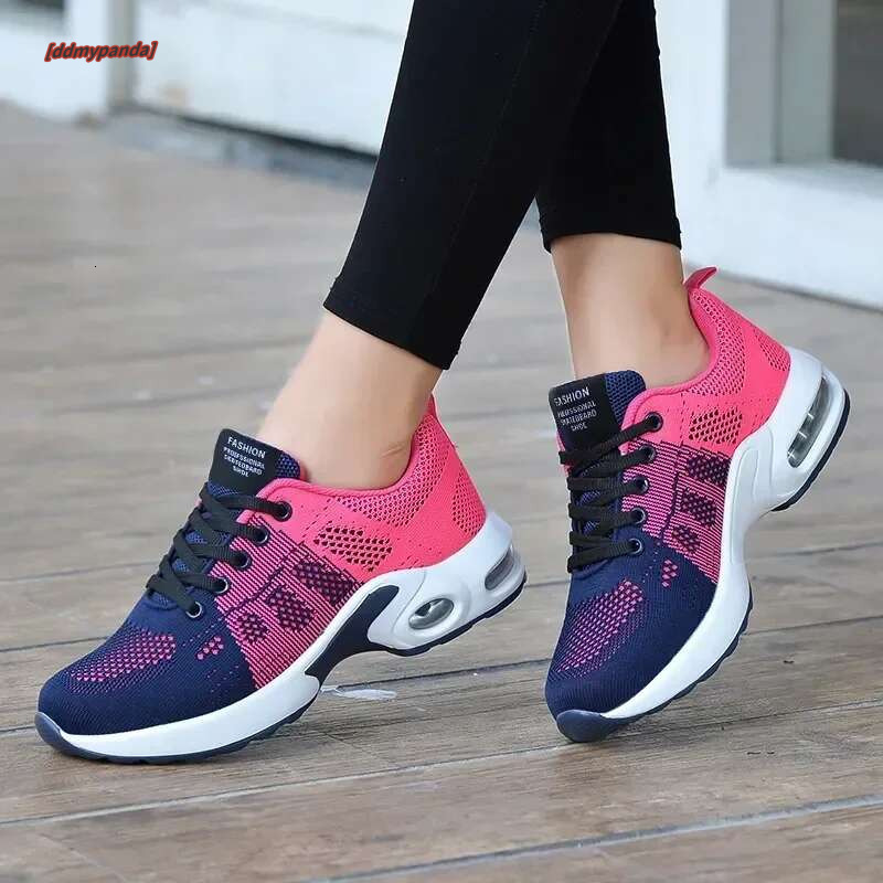 Running Women Breathable Outdoor Light Weight Sports Shoes Casual Walking Platform Ladies Sneakers Black 2021 ddmypanda