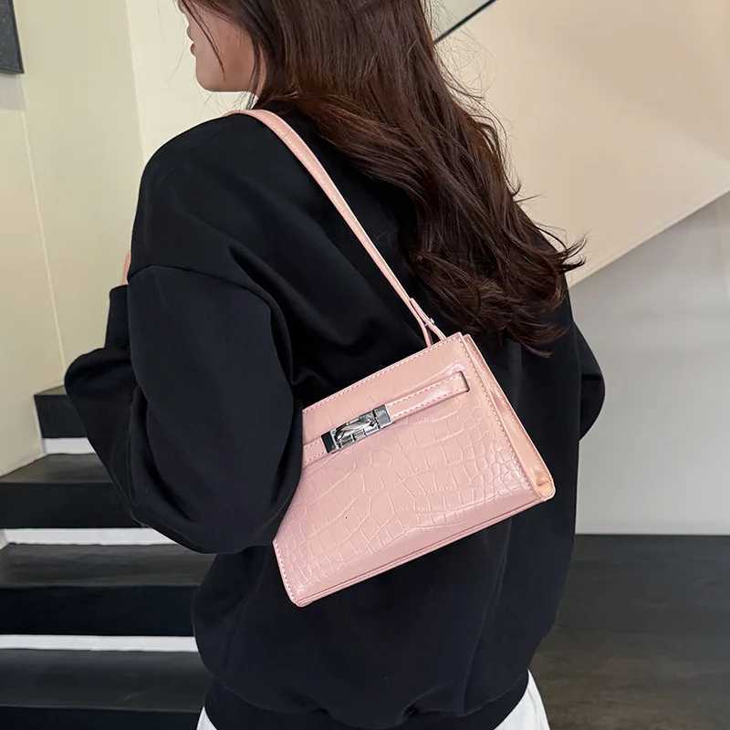 Oversized Pebbled Tote Bag Women Premium Shoulder Purse Structured Silhouette Airport Security Ready CommuterW251107