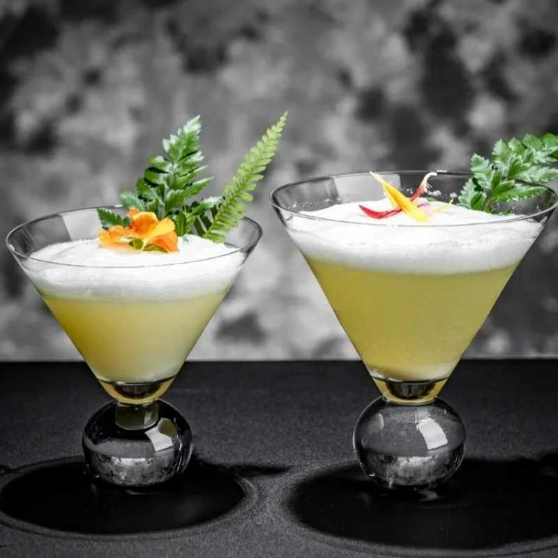 Japanese Style Martini Cup Beaded Short Foot Cocktail es Cups Creative Ball Bott Martini Cup Ju Cold Drink Cups H251107