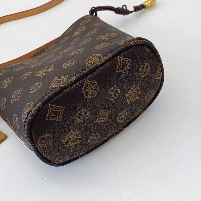 Designer Leather Crossbody Bag Shoulder Messenger Womens Handbags Tote Luxury Brand Famous Popular Classic ElegantW251106