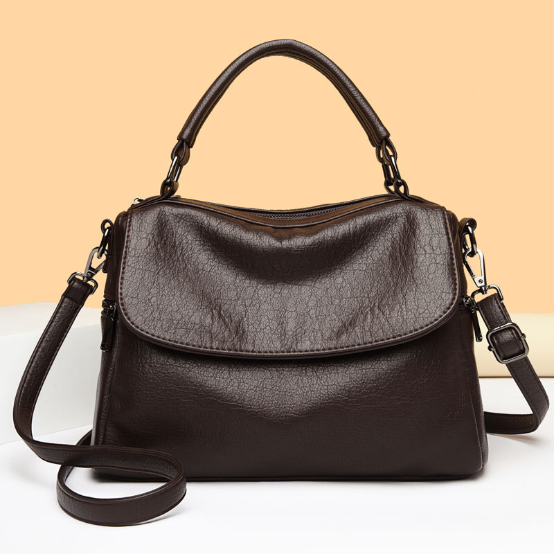2025 New Designer Bag Women's Retro Fashion Large Capacity Handbag Work Commute Single Shoulder Crossbody Bag