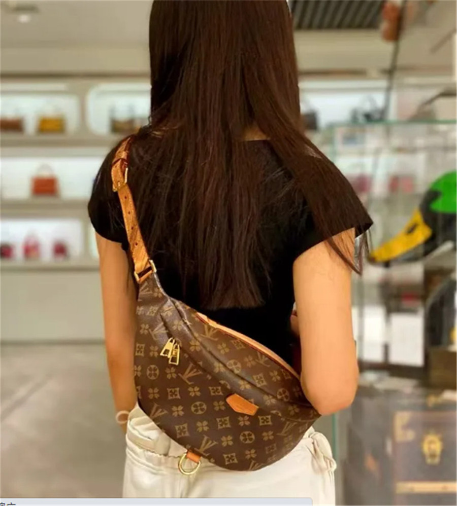 High quality Designer bag waist bag luxury bumbag crossbody belt pouch bags waist pack purse men women fashion Cross body Bags Handbags Chest Bag Bum bag Fanny BagA0A