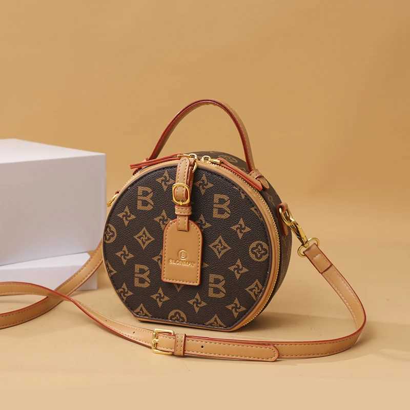 Premium Womens Shoulder Bag With Detachable Wallet Crossbody Handbag Made Of Eco-Friendly Leather Recycled LiningW251106