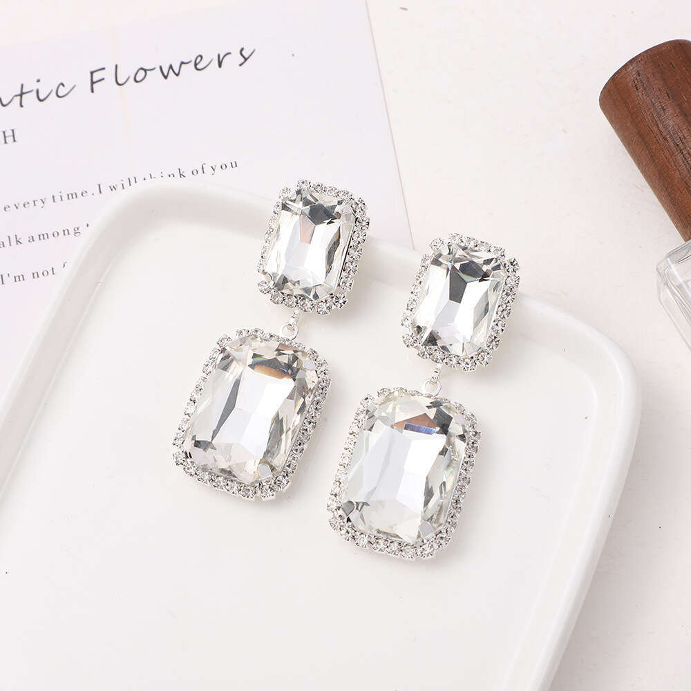 Style, personality, fashion, simple and fashionable rectangular cut earrings, hot temperament, women's accessories