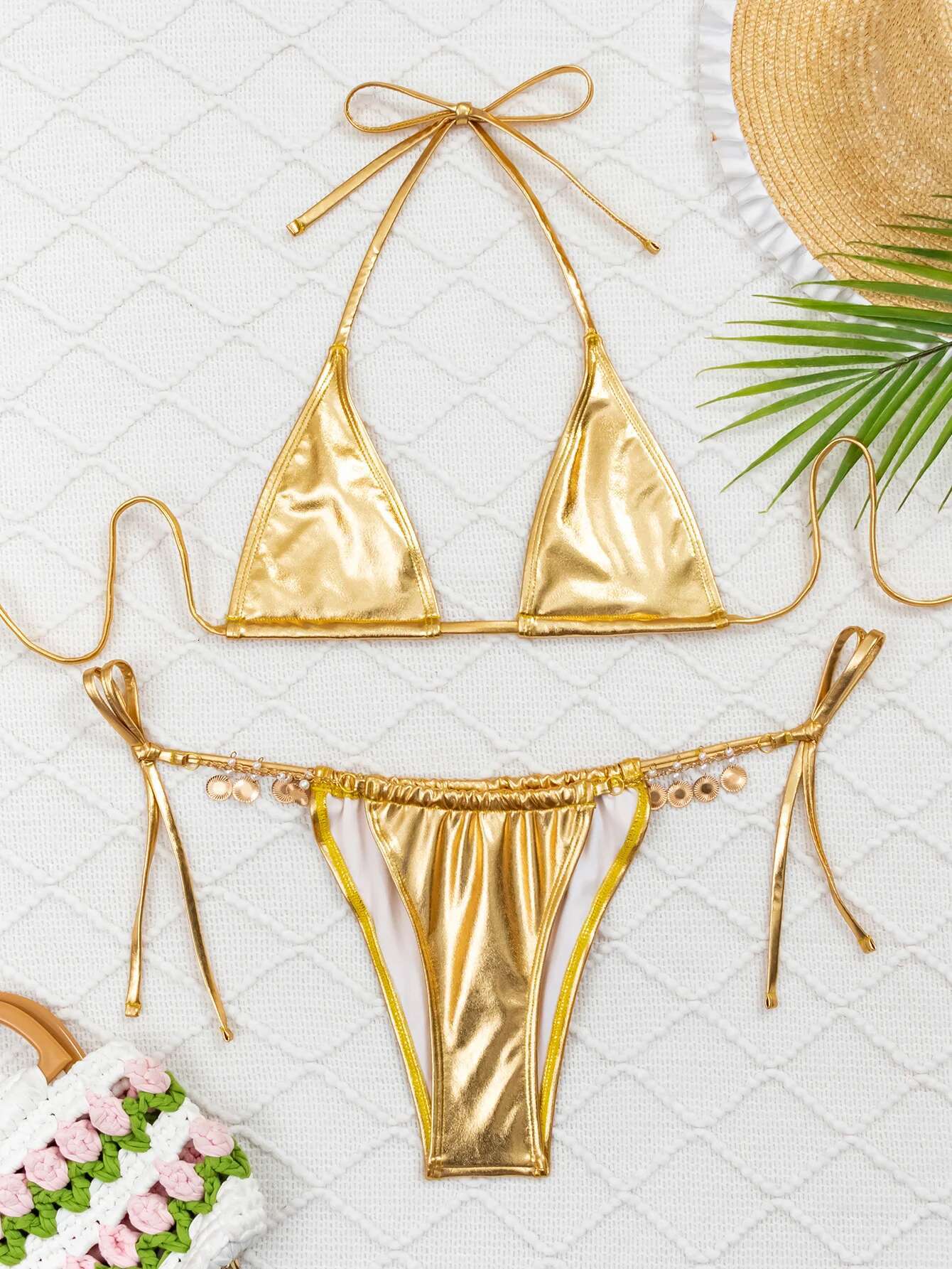 Dongdumaoyi Luxury Rhinestone Bikini Women Sexy Gold Pleate Push Up Micro Swimsuit Brazilian Beach Bathing Suit Diamond Thong Swimwear