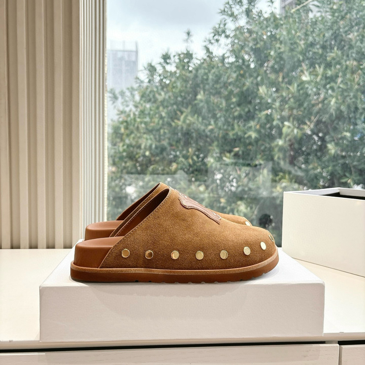 Summer Women's Pitea Clogs platform Mules stud Embellished close toe band Luxury designer Suede slippers fashion beach shoes factory footwear with box size 34-42