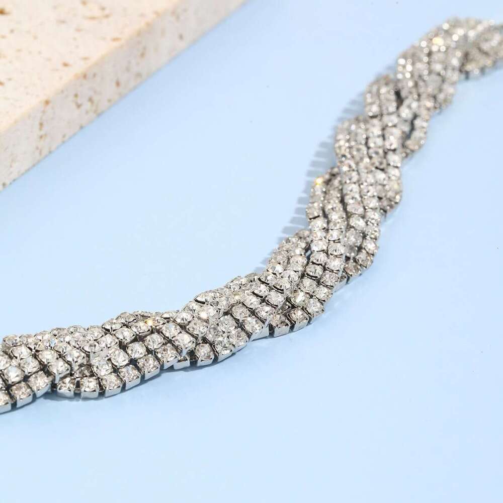 Simple woven hot claw chain Fashion commuting senior Fried Dough Twists dia bracelet
